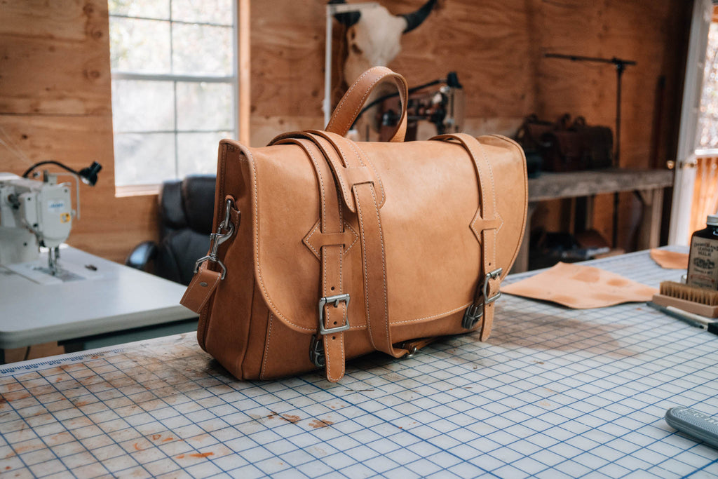 Using Neatsfoot Oil to Condition my Vegetable Tan Leather Bag - 2 Year Patina